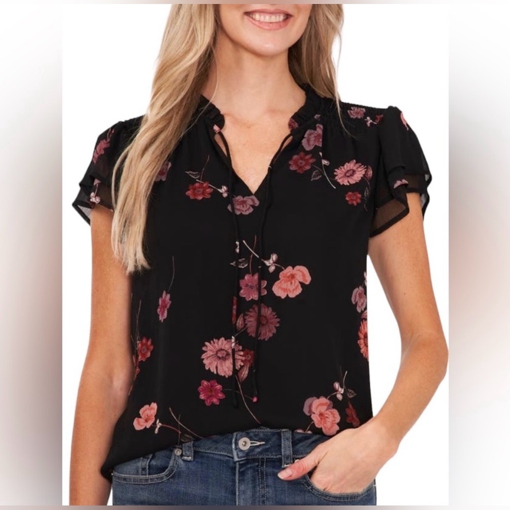NEW Cece Smocked Shoulder Floral Print Blouse Size M